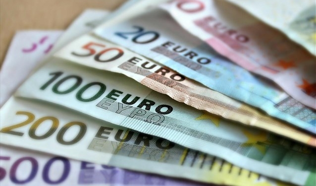 xrimata xartonomismata euro
