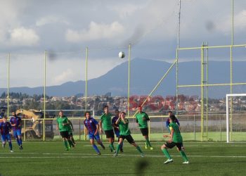 Νέοι: Συνεχίζουν… ακάθεκτοι!