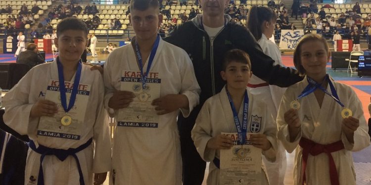 CD395FFC 4DAB 4B72 B302 73C3CA7ED934