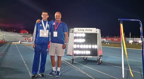 Χαμηλή “πτήση” για Μαντζουρογιάννη στο Γκέβλε