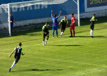 4d633c3f2fb1bb1e6b33ce656e85e0cf P1520188