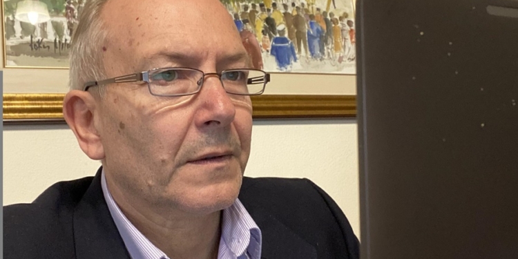 Τηλεδιάσκεψη Γκίκα-Αυγενάκη: Στο επίκεντρο τα αθλητικά έργα στο νησί