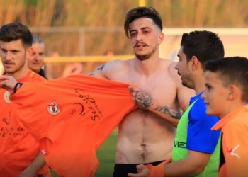 Ο “Ζλάταν των φτωχών” οδηγεί το Θιναλιακό…