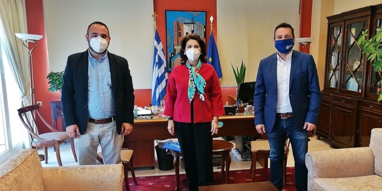 Συνάντηση Κράτσα-Λυκούρη για την αναβάθμιση του ΕΑΚΚ