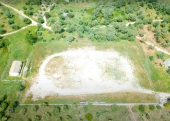 Πολιτιστικός Αγ. Νικολάου: Τοποθέτηση χλοοτάπητα με… δόσεις!