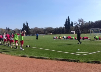 ΑΕΛ: Με τα… μούτρα στη δουλειά