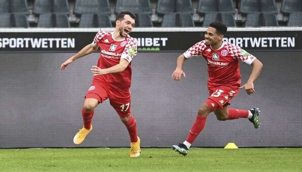 Στοίχημα: Σκορποχώρι η Σάλκε, πετούν οι αετοί – δυνατή τριάδα στο 8Χ!