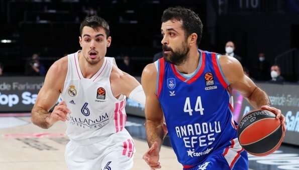 Στοίχημα: Πετάει φωτιές η Εφές, αγχωμένη η Μπαγερν – μπασκετική τριάδα στο 7.33