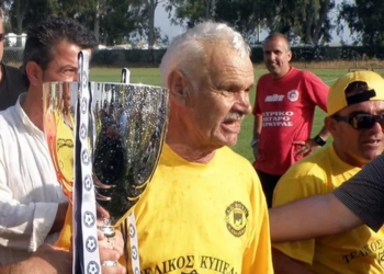 Έφυγε από τη ζωή ο θρυλικός αθλητικογράφος, Νίκος Δημουλάς