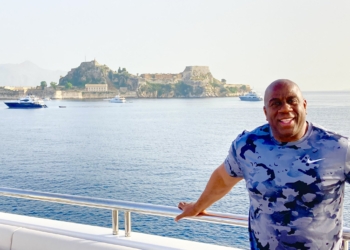 Στην Κέρκυρα για διακοπές ο θρύλος του ΝΒΑ, Μάτζικ Τζόνσον