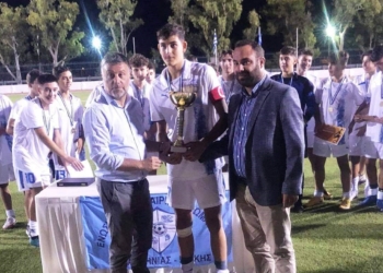 “Το ποδοσφαιρικό τουρνουά Ιονίων διεξήχθη με επιτυχία” απαντά η περιφερειακή αρχή