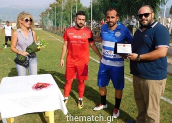 Η Δόξα Παραλίας βράβευσε το Φάνη Γκέκα