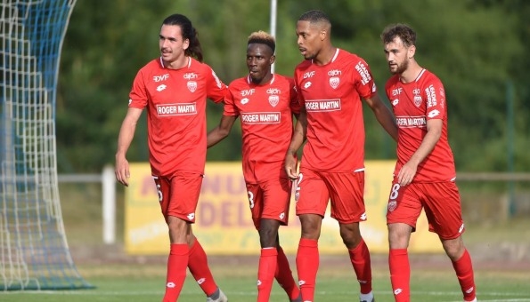 Στοίχημα: “Πετάει” η Ντιζόν, με φόρα η Ντεν Χάαγκ – δυνατή τριάδα στο 7.22!