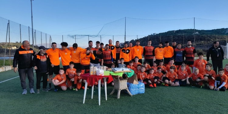 Έκοψε την πίτα της η ακαδημία του Θιναλιακού