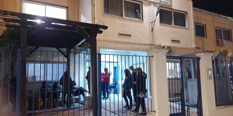 ΑΕΛ: Μέχρι τα ξημερώματα στο αστυνομικό τμήμα