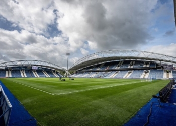 Στοίχημα: Βήμα πλέι οφ η Χάντερσφιλντ