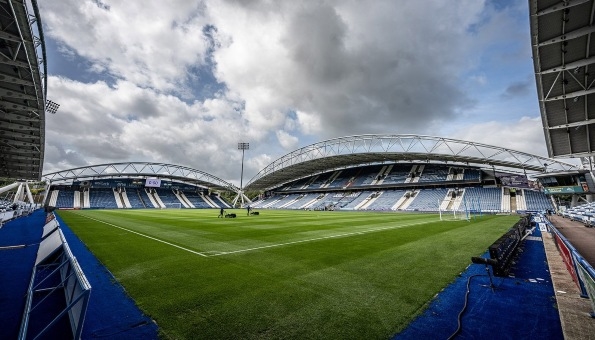 Στοίχημα: Βήμα πλέι οφ η Χάντερσφιλντ