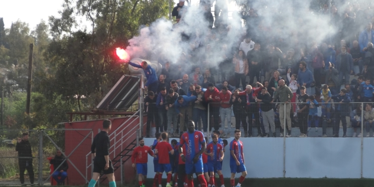 Photostory: Θιναλιακός-Αστέρας Πετριτή 1-2