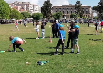 Ξεκίνησε το 1ο Φεστιβάλ Κρίκετ στην Κάτω Πλατεία (video, pics)