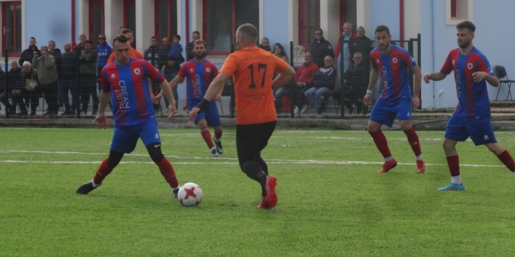 Photostory: Θιναλιακός-Αστέρας Πετριτή 1-2