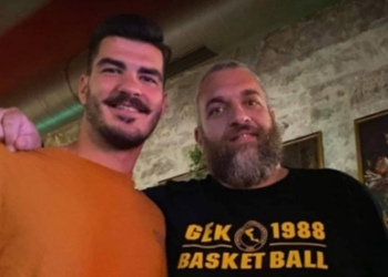 Έμεινε κι ο Γαληνάκης στη ΓΕΚ