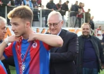 Έμεινε ο Γούναρης στον Αστέρα!