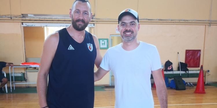 Στο Λέων, ο Διονύσης Γραμμένος
