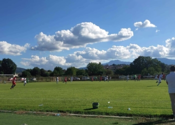 Ο Κορομπόκης, συνεχίζει στο τιμόνι της ΑΕΛ!