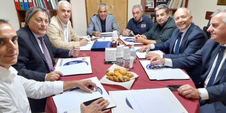 Αυλωνίτης για γήπεδα: Η επιρρίψη ευθυνών από τον ένα στον άλλο πρέπει να σταματήσει