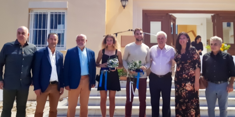 Ο Δήμος Β. Κέρκυρας βράβευσε το χρυσό ζευγάρι της κωπηλασίας