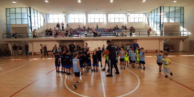 Οι μικροί Λέοντες κι οι μικροί Πήγασοι χάρηκαν το μπάσκετ