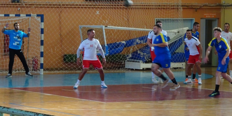 Αεράτη πρεμιέρα για Φαίακα!