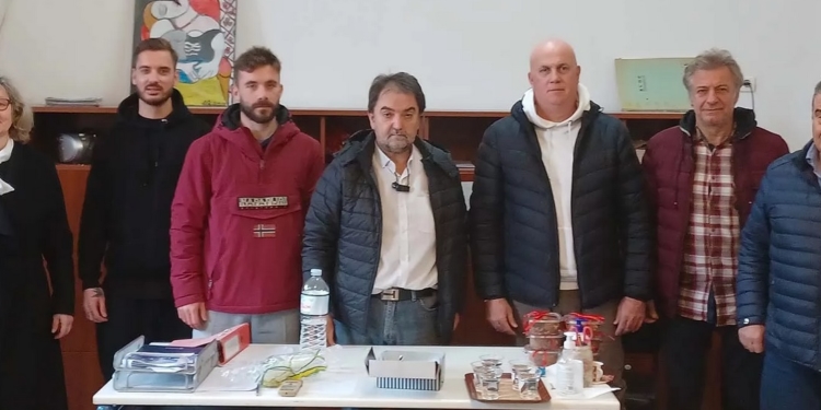 ΑΟ Κέρκυρα: Μοίρασε διαρκείας σε μαθητές του δημοτικού Παλιάς Πόλης