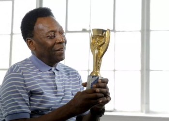 Πέθανε ο Πελέ