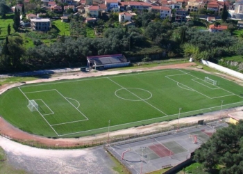 Γύρισε η γλώσσα ποδοσφαιριστή στη Λευκίμμη, μεταφέρθηκε με… αγροτικό στο Κέντρο υγείας!