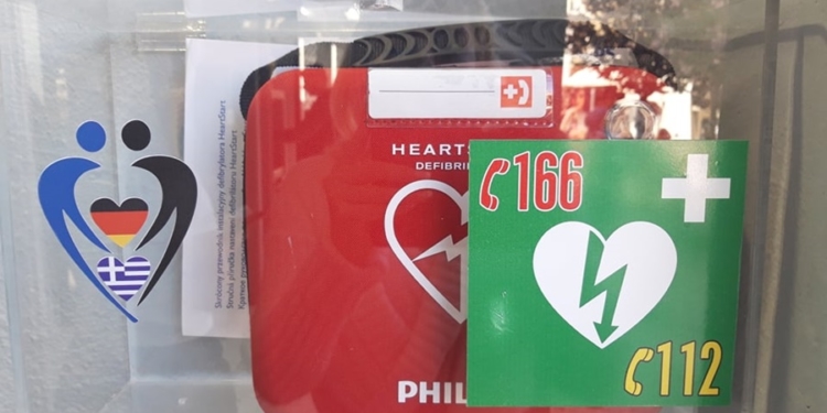 Ο Δήμος Βόρειας Κέρκυρας τοποθετεί απινιδωτές στα γήπεδα του