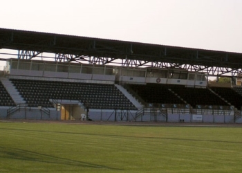 Ο Αυλωνίτης ζητά άμεση παρέμβαση για την επικίνδυνη μεγάλη κερκίδα του ΕΑΚΚ