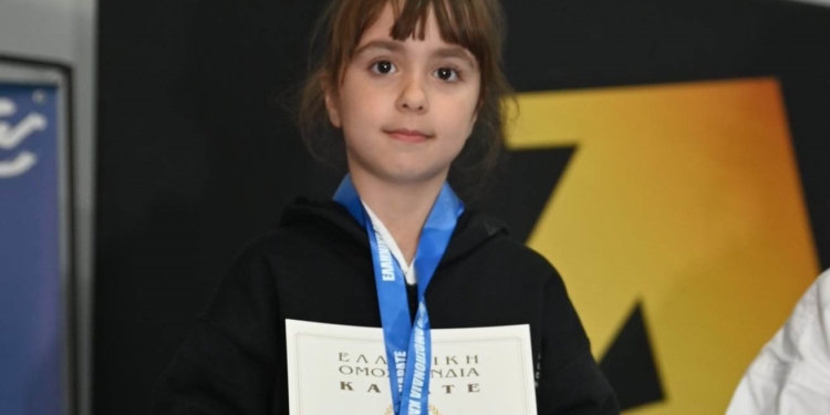 Χάλκινη, η Ιωάννα Σταματέλλα Βέργη στο Πανελλήνιο Καράτε