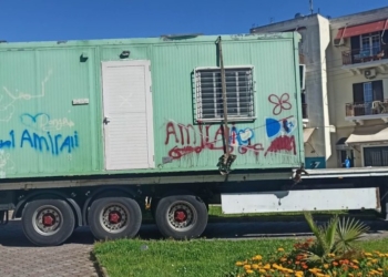 Εθνικό στάδιο: Ήρθαν τα κοντέινερ, «έξωση» στον ΣΕΓΑΣ