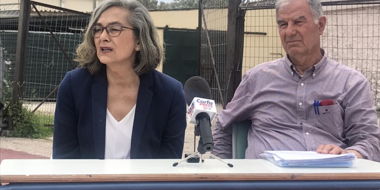 Τι ειπώθηκε στη συνάντηση Σακοράφα με τα σωματεία για το ΕΑΚΚ