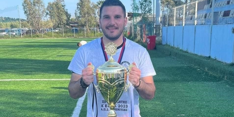 Έμεινε στις Μπενίτσες ο Σίμος!