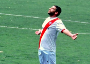 Φινάλε για Γαστεράτο από τον Κεραυνό…