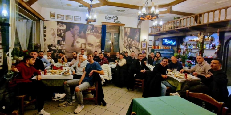 Δείπνησαν όλοι μαζί στον Αστέρα!