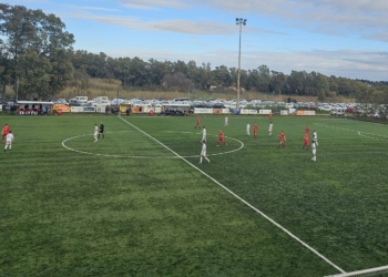 Λευκό το ντέρμπι, κορυφή για Αναγέννηση!