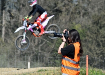 Η Κέρκυρα στο χάρτη του μότοκρος: Με επιτυχία οι αγώνες στην Καλούργαινα (pics)