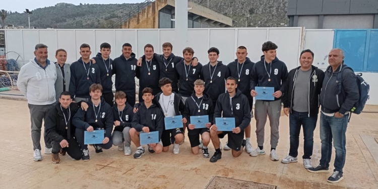 Χάλκινη η Κέρκυρα στο πανελλήνιο σχολικό του πόλο…