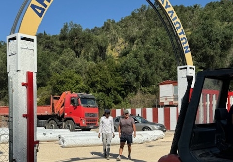 “Τρέχει” η αντικατάσταση του χλοοτάπητα στο γήπεδο των Αυλιωτών