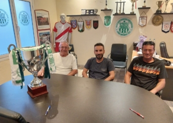 Ο Μίτσουλης παραμένει στην Αναγέννηση…