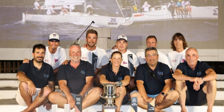 Δις ασημένιο το σκάφος Feel Free του ΝΑΟΚ