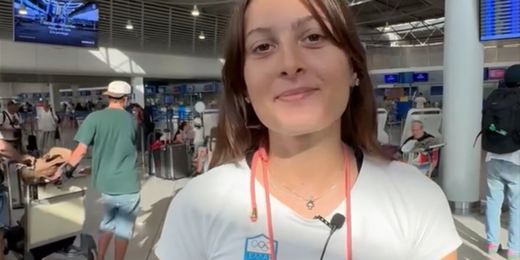 Η Μελίνα Ζάραγκα “πέταξε” για το Παγκόσμιο του Περού…